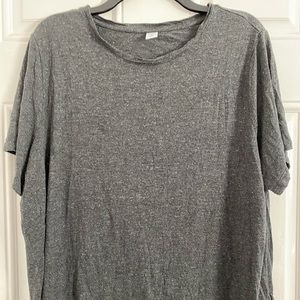 Old Navy t-shirt